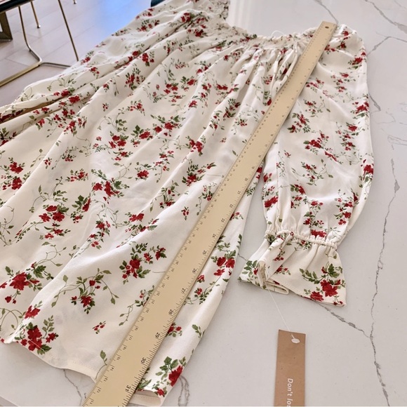 Reformation Hudsen Dress in Annaliese Mini Floral Vines Print - Picture 11 of 16